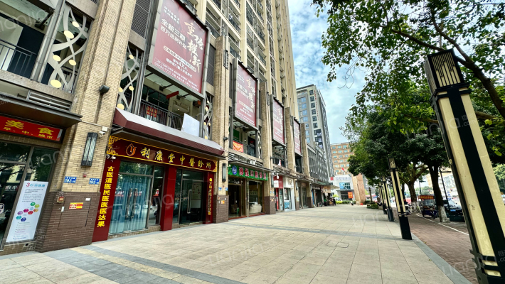 保利翡翠山外景图