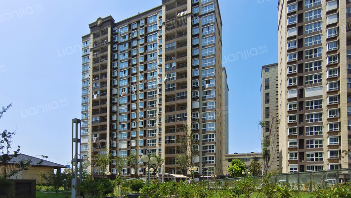 银洲滨海花园外景图