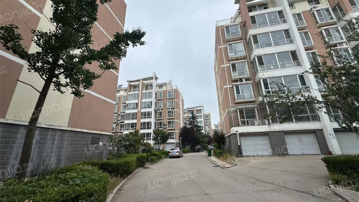 皇骐富贵百合园外景图