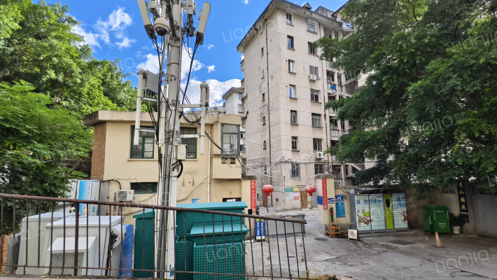 福飞路省经贸委宿舍外景图