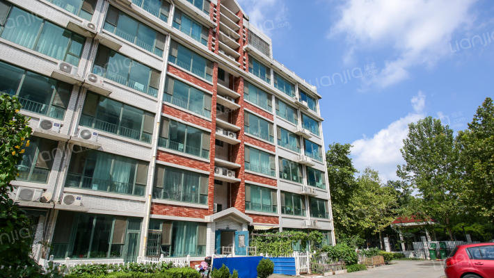 科技苑青年公社住宅楼外景图