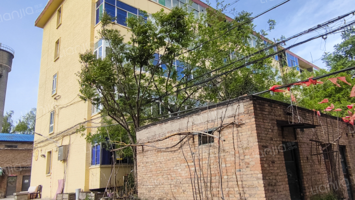 建材地质小区外景图