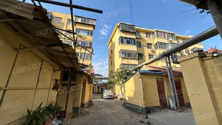 火车站西宿舍外景图