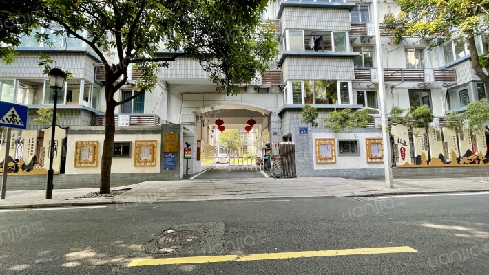 省防疫站宿舍外景图