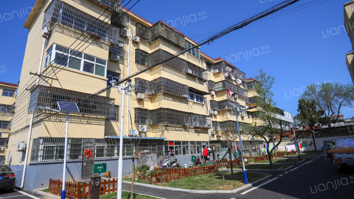 海事局七里河新村外景图