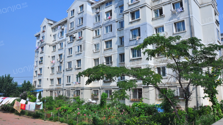 宏苑小区外景图