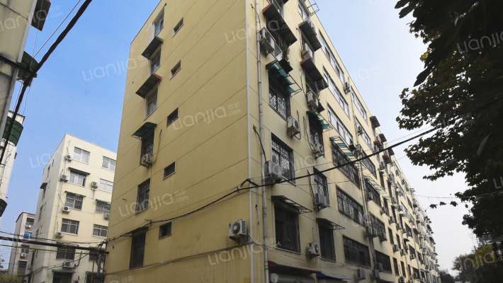 腾飞市政家属院外景图