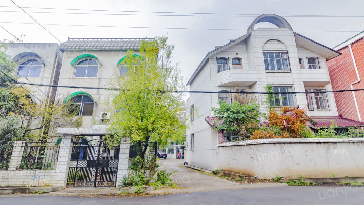 西湖小区外景图