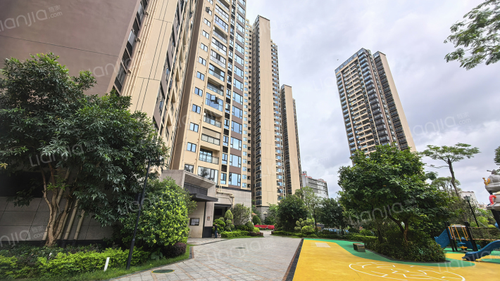 信义君御山外景图