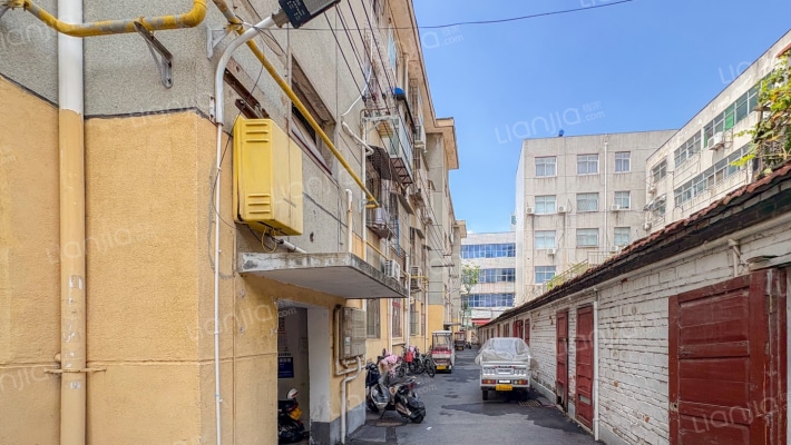 建委南院家属院外景图