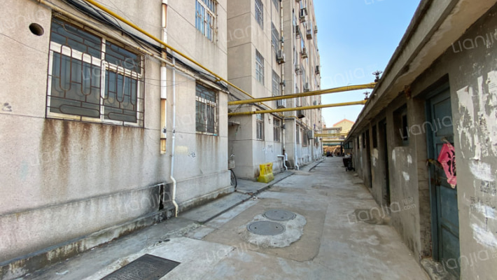 同心巷家属楼外景图