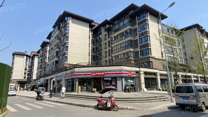 保利湖心岛美湖苑外景图