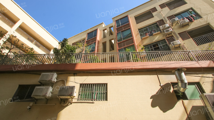 朗日公寓外景图