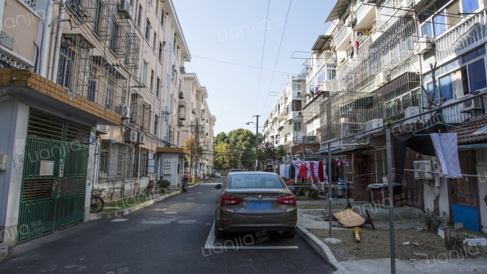 东都小区外景图