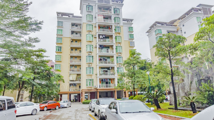 嶺厦公寓外景图