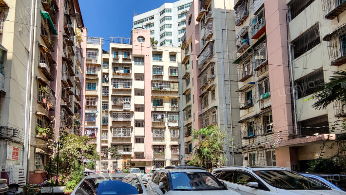 科技综合楼外景图