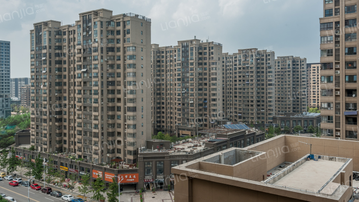 绿地中央公元外景图