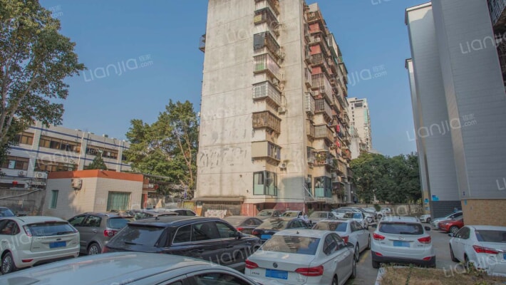 检察院宿舍外景图