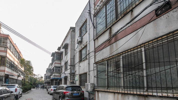 百臣花园外景图