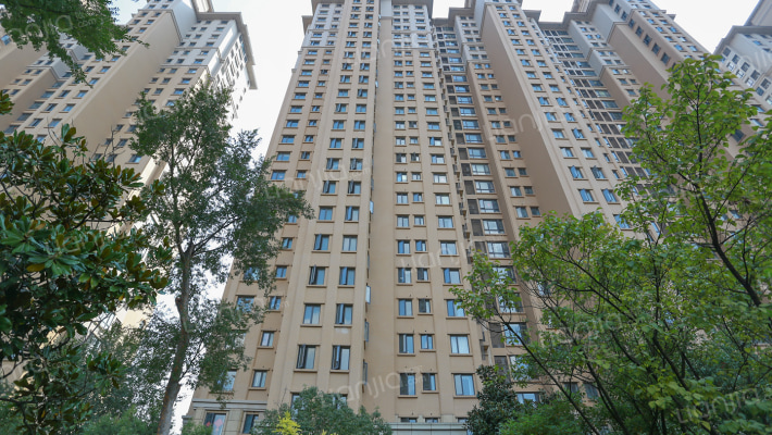 金色蓝庭外景图