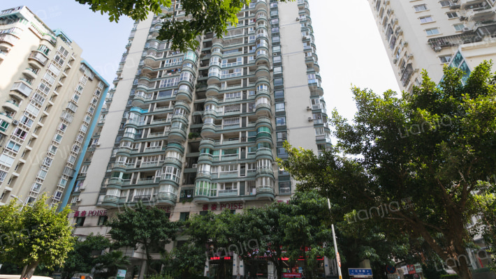 美新广场外景图