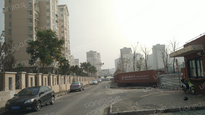 爱博七村外景图