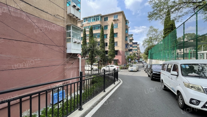 一四三厂外景图