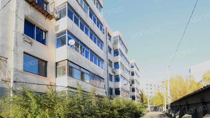 青铜小区外景图