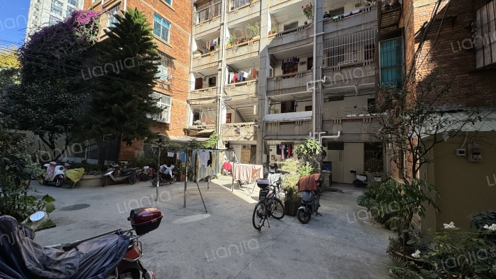 龙井街20号外景图