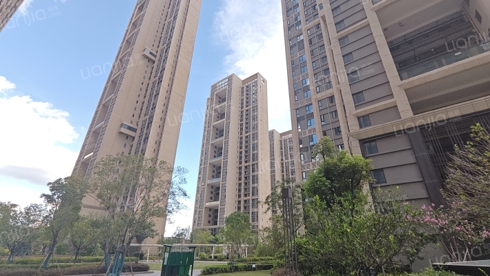 华侨城天鹅堡天屿外景图