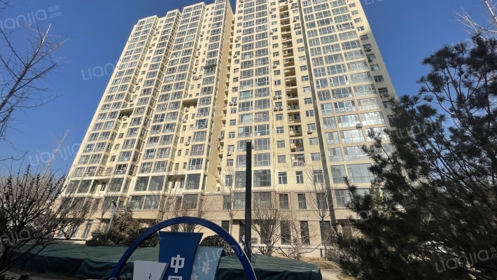 龙凤苑宿舍外景图