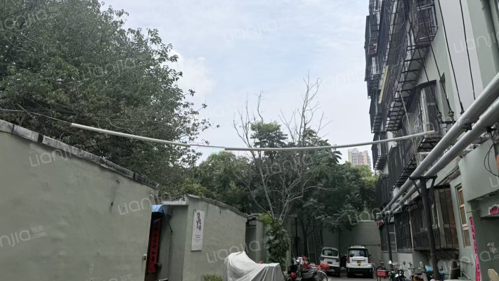 兴华苑小区外景图