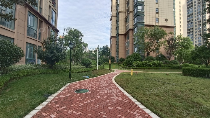 西湖庄园外景图