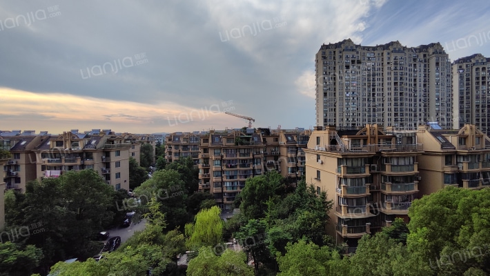 天府家园外景图