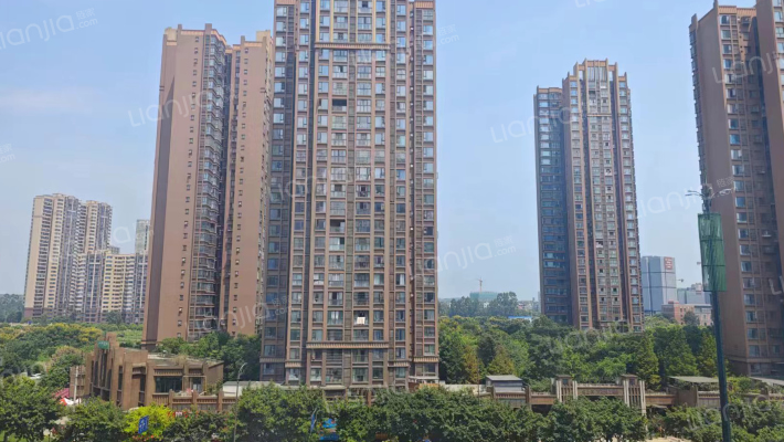 源上湾万融城三期D区外景图