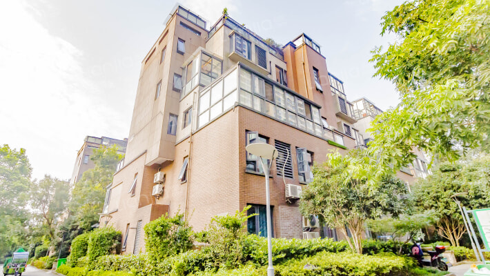 蓝庭花园外景图