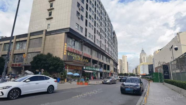 聚元街外景图