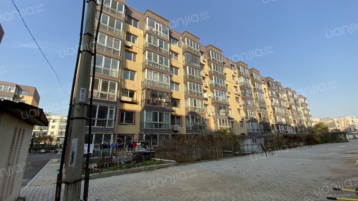 绿园小区外景图