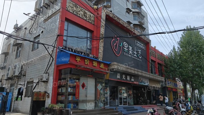 水漫桥北外景图