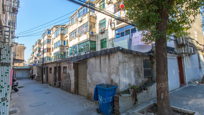 镇南新村外景图