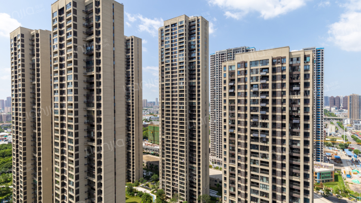 江樾云著外景图