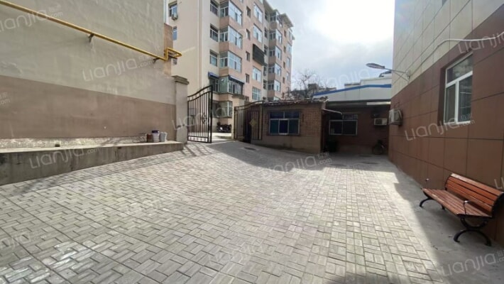 大营盘小学教职工宿舍外景图