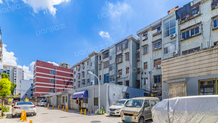 施山综合楼外景图