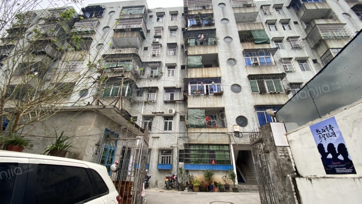 西华洋公寓外景图