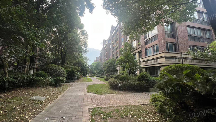 清枫和院外景图