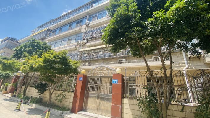 梅苑新村外景图