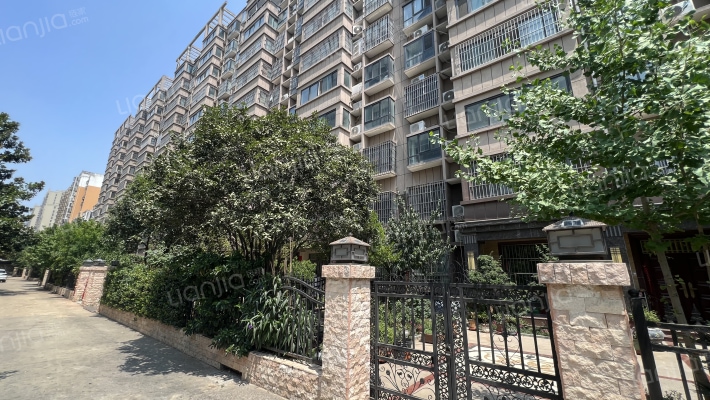 置地天都小区外景图