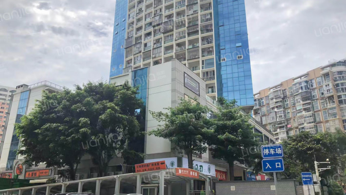 裕发广场外景图