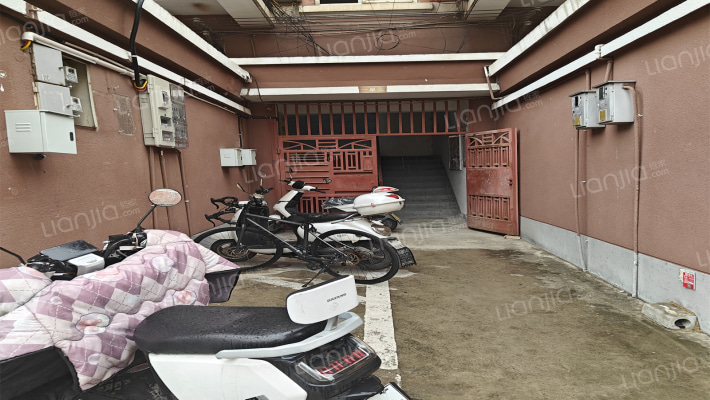 中鑫置业西区外景图