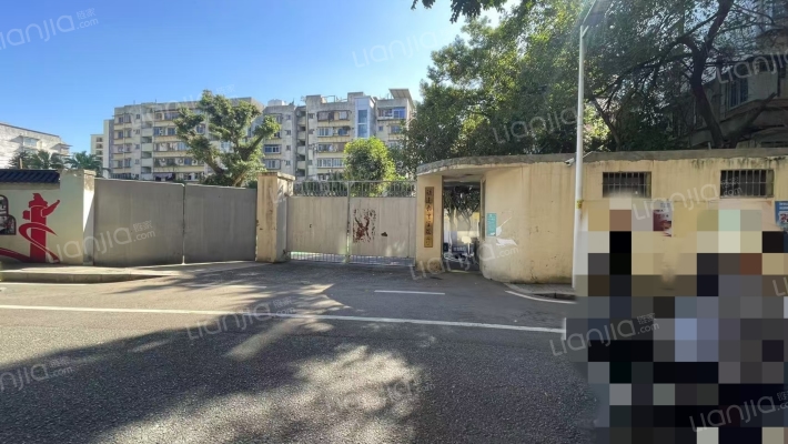 省教育学院教工宿舍外景图